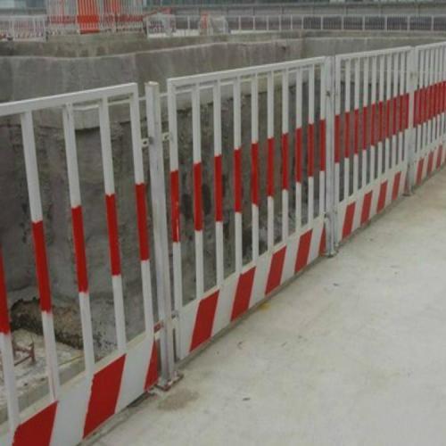熱銷紅色基坑產品 基坑圍擋護欄、樓層臨邊基坑護欄網與施工區域警示圍擋全解析